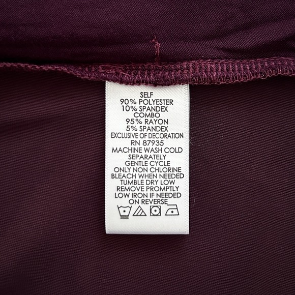 Logo by Lori Goldstein Women's Size XL Purple Panne Velvet Lace Hem Tank Top - Picture 10 of 11